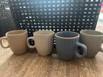 4 kleurrijke mokken, Huis en Inrichting, Keuken | Servies, Ophalen, Zo goed als nieuw, Overige stijlen, Kop(pen) en/of Schotel(s)