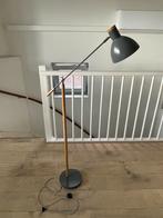 Staande vloerlamp. Scandinavisch design., Huis en Inrichting, Lampen | Vloerlampen, Ophalen, Zo goed als nieuw, Hout, 150 tot 200 cm