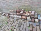 Gratis gebakken klinkers ca. 40 stuks, Ophalen of Verzenden, Gebruikt, Beton, Klinkers