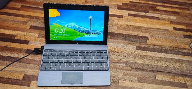 Asus D10KA Tablet / mini laptop Perfect voor Onderweg!, Computers en Software, Android Tablets, Gebruikt, Wi-Fi, 10 inch, 32 GB