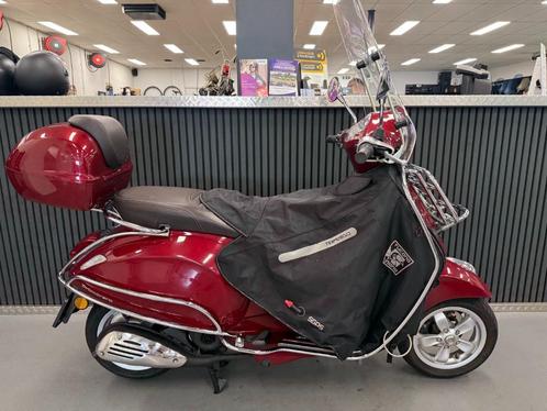 Vespa Primavera Touring Brom 4T 45KM BJ 2017 Full Option, Fietsen en Brommers, Scooters | Vespa, Zo goed als nieuw, Overige modellen
