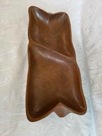 Houten Snackschaal met Twee Compartimenten, Schaal, Ophalen of Verzenden, Zo goed als nieuw, Overige vormen