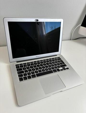 Apple MacBook 13 inch 2017 beschikbaar voor biedingen