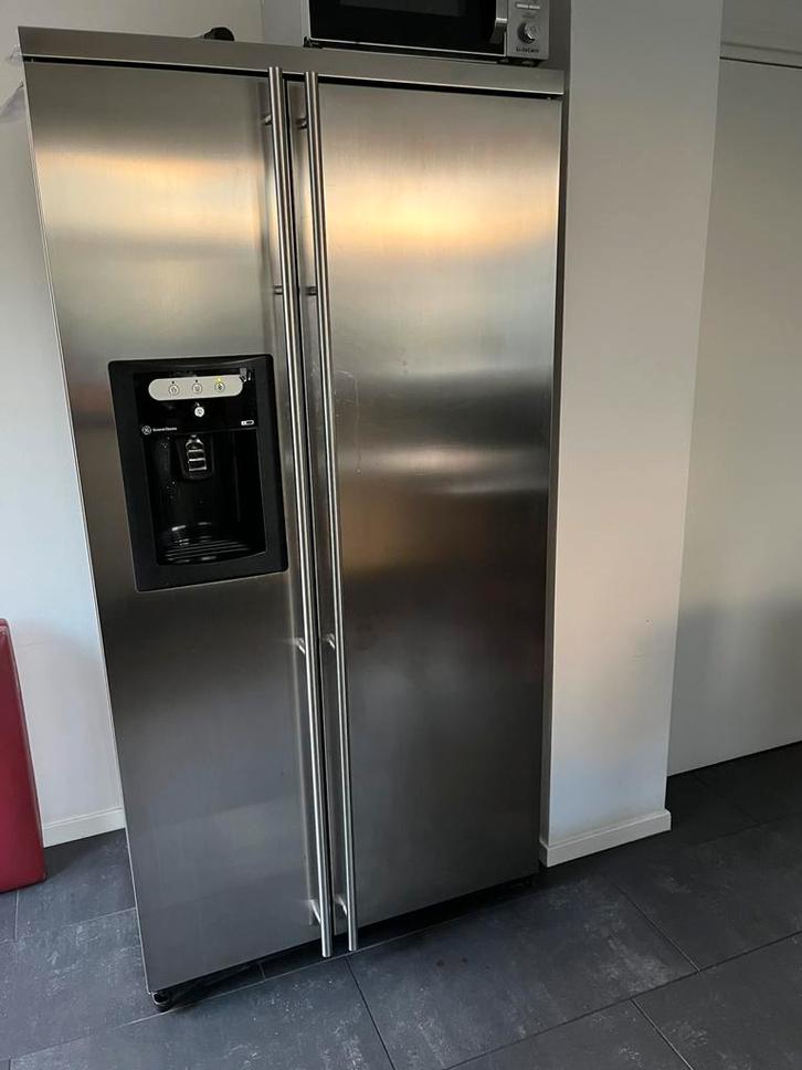 Rvs amerikaanse koelkast/vriezer, watertap defect, Witgoed en Apparatuur, Koelkasten en IJskasten, Gebruikt, Met aparte vriezer