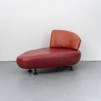 1x Leolux Kikko Chaise Longue rood/oranje - zwart frame, Ophalen of Verzenden, Zo goed als nieuw, Leer