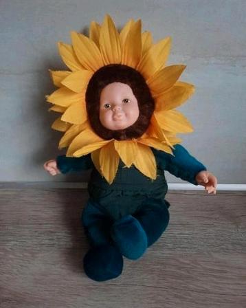 Anne Geddes Zonnebloem Pop beschikbaar voor biedingen