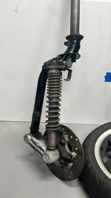 Vespa lx voorvork beschikbaar voor biedingen