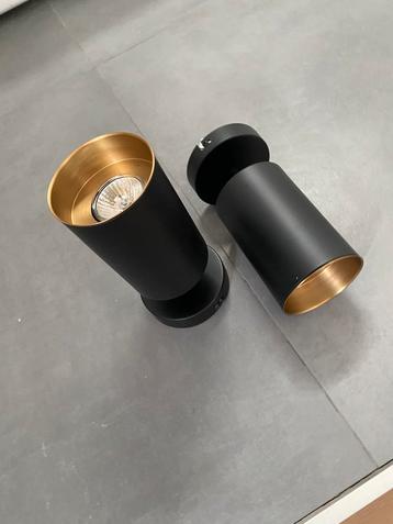 Industriele Wand / Plafond lampen beschikbaar voor biedingen