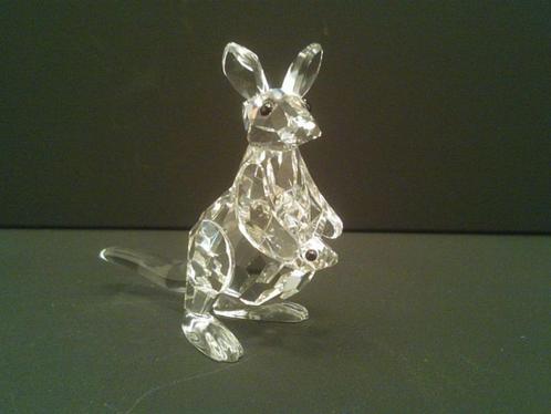 Swarovski Kangoeroe met jong, Verzamelen, Swarovski, Zo goed als nieuw, Figuurtje, Ophalen of Verzenden