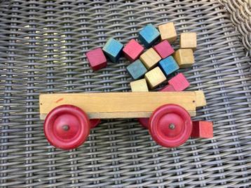 Vintage houten (trek)blokkendoos op wielen, merk onbekend beschikbaar voor biedingen