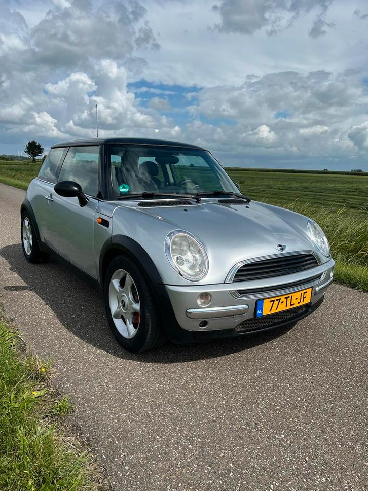 Mini 1.6 16V ONE 2002 Grijs, Auto's, Mini, Particulier, One, ABS, Airbags, Airconditioning, Centrale vergrendeling, Climate control