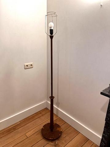 Teakhouten vintage midcentury staande lamp / vloerlamp beschikbaar voor biedingen