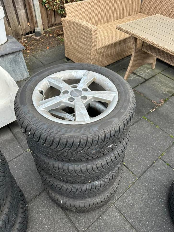 Winterset winterbanden 6mm audi a3 8v 5x112, Auto-onderdelen, Banden en Velgen, Banden en Velgen, Winterbanden, 16 inch, 205 mm