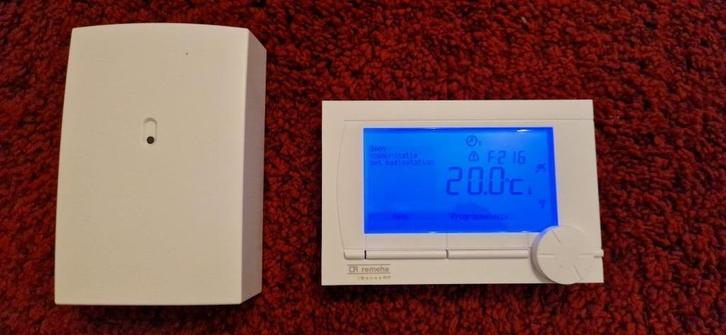 Nieuwe Remeha ISense RF(draadloos) thermostaat met Ibase, Doe-het-zelf en Verbouw, Thermostaten, Nieuw, Slimme thermostaat, Ophalen of Verzenden