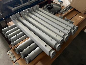 Bureaus  beschikbaar voor biedingen