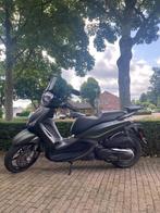 Piaggio Beverly Sport Touring 350 ABS ASR, Motoren, 330 cc, Minimaal motorrijbewijs A2, 1 cilinder, Sport