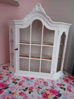 Vitrine kastje breed 61 diep 17 hoog 65 er ontbreekt een kle, Huis en Inrichting, Kasten | Vitrinekasten, Ophalen, Gebruikt