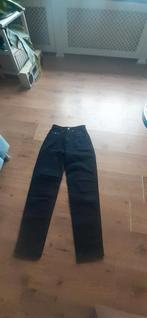 Zwarte spijkerbroek van request, Kleding | Dames, Ophalen of Verzenden, Zo goed als nieuw, Zwart, W30 - W32 (confectie 38/40)