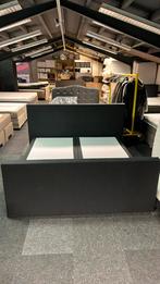 Zwarte 180x200 boxspring met hoofdbord en voetenbord, Ophalen of Verzenden, Tweepersoons, 200 cm, 180 cm