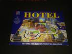 te koop: Hotel versie 1996 van uitgever MB Spellen., Hobby en Vrije tijd, Gezelschapsspellen | Bordspellen, Een of twee spelers