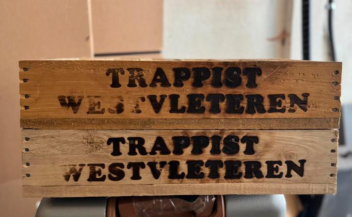 2x krat Westvleteren, Verzamelen, Biermerken, Zo goed als nieuw, Overige merken, Ophalen