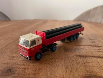 Herpa Scania 142M Esbjerg met open trailer met lading  beschikbaar voor biedingen