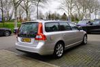 Volvo V70 2.0 T4 Dynamic Edition 1e eigenaar / Geheel dealer, Voorwielaandrijving, 1556 kg, Gebruikt, 1969 cc