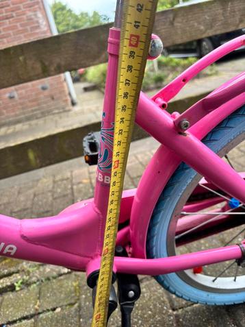 Mooie roze alpina club beschikbaar voor biedingen