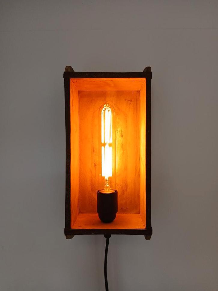 Steenmal wandlampje / nachtlampje, Huis en Inrichting, Lampen | Wandlampen, Nieuw, Hout, Ophalen of Verzenden
