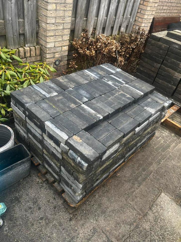 Klinkers en tegels - Diverse soorten (Gratis), Tuin en Terras, Tegels en Klinkers, Gebruikt, Klinkers, Beton, 10 m² of meer, Gecoat