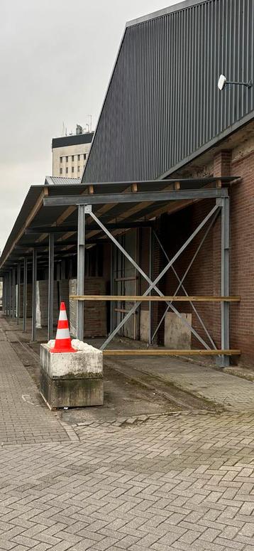 Staalconstructie berging, overkapping  beschikbaar voor biedingen