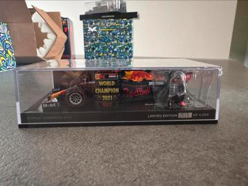 Max Verstappen World Champion 2021 1:43 Abu Dhabi beschikbaar voor biedingen