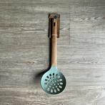 Schuimspaan (skimmer) met houten handvat, NIEUW, Huis en Inrichting, Keuken | Keukenbenodigdheden, Ophalen of Verzenden, Nieuw