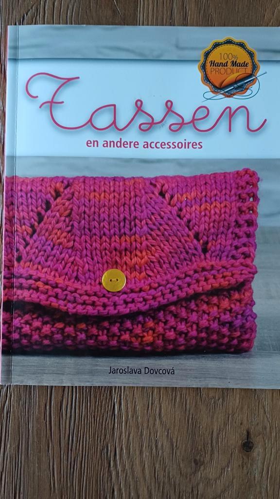 Tassen & Accessoires Haken - Jaroslava Dovcova, Boeken, Hobby en Vrije tijd, Nieuw, Breien en Haken, Ophalen of Verzenden