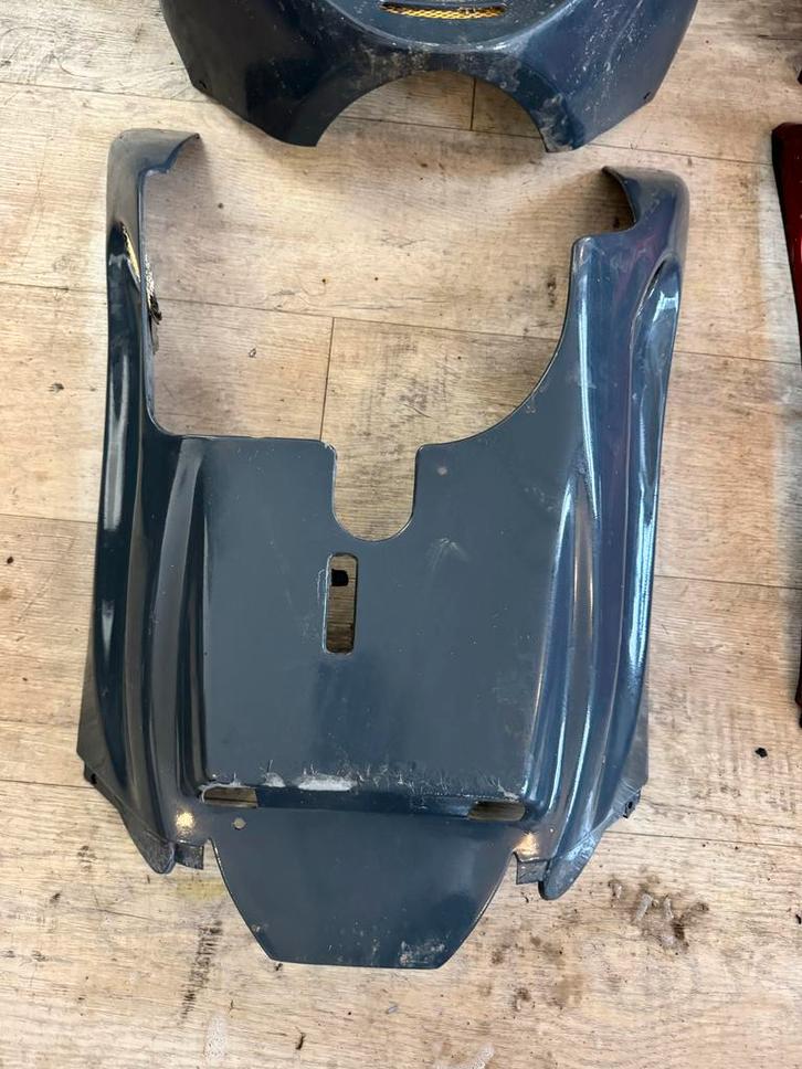 Malaguti F12 Onderdelen: Kappen, Uitlaten, Fietsen en Brommers, Brommeronderdelen | Scooters, Gebruikt, Overige merken, Kap, Ophalen of Verzenden