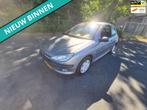 Peugeot 206 1.4 Gentry LEUKE AUTO ZO WEG PRIJSJE, Voorwielaandrijving, Stof, 4 cilinders, Origineel Nederlands