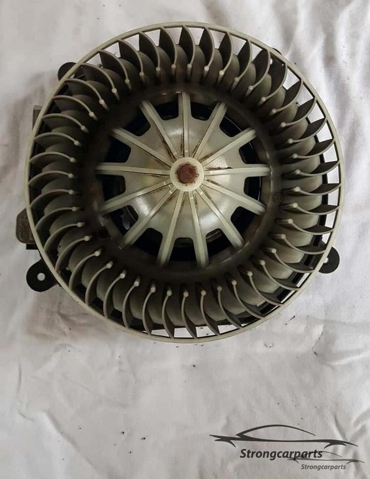 Aanjager Mercedes W211 A2308210251, Auto-onderdelen, Airco en Verwarming, Mercedes-Benz, Gebruikt, Ophalen of Verzenden