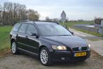 Volvo V50 2.5 T5 2006 Zwart nieuwe APK, Auto's, Voorwielaandrijving, 74 €/maand, 700 kg, Handgeschakeld