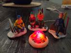 Lemax Skiërs bij Kampvuur #04468 - Wintertafereel, Diversen, Kerst, Ophalen, Zo goed als nieuw