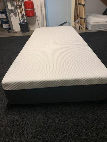 Eenpersoonsmatras 80x 200 - Zo goed als nieuw beschikbaar voor biedingen
