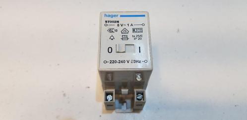 Hager Beltrafo / beltransformator ST002N 230->8V 1A (1x), Hobby en Vrije tijd, Elektronica-componenten, Gebruikt, Ophalen of Verzenden