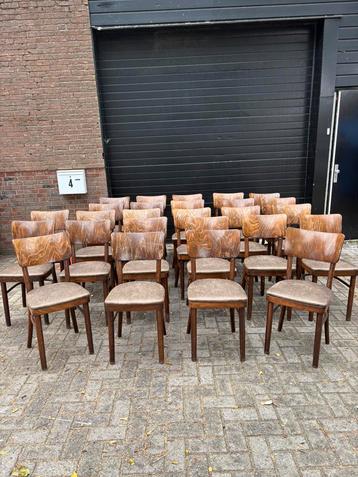 Partij horeca / cafe stoelen 26 stuks beschikbaar voor biedingen