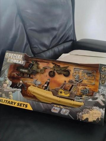 👉 Military set Special Combad beschikbaar voor biedingen