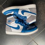 Jordan 1 high true blue goeie staat alleen vies!!, Kleding | Heren, Schoenen, Overige kleuren, Ophalen of Verzenden, Jordan, Sneakers of Gympen