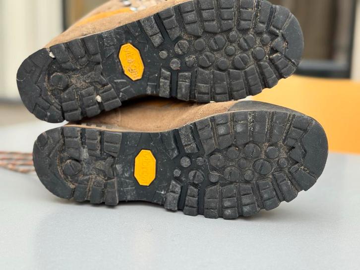 Meindl Dames Wandelschoenen Maat 40, Kleding | Dames, Schoenen, Gedragen, Wandelschoenen, Ophalen
