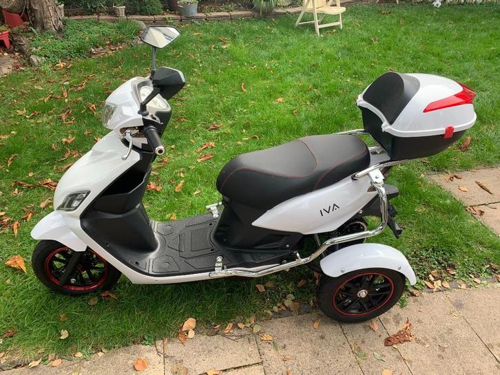 IVA T3 Elektrische Scooter - Scootmobiel (2023)  Wit, Fietsen en Brommers, Scooters | Overige merken, Zo goed als nieuw, Maximaal 25 km/u