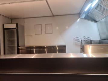 Snackwagen / frietkar op locatie ONBEPERKT FRIET EN SNACKS.. beschikbaar voor biedingen