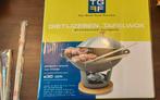 Wok -TGFF van gietijzer met opwarmer (nieuw), Gietijzer, Nieuw, Ophalen of Verzenden, Keramische plaat