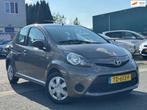 Toyota Aygo 1.0 VVT-i Aspiration, Voorwielaandrijving, Euro 5, Gebruikt, Bruin
