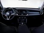 Alfa Romeo Stelvio 2.0 T AWD B-Tech | ACC | PDC voor achter, Auto's, Alfa Romeo, Te koop, Geïmporteerd, Benzine, Gebruikt